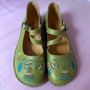 Rare Gudrun Sjoden Women’s Leather Embroidered Mary Jane Shoes. Size EU36, US6.